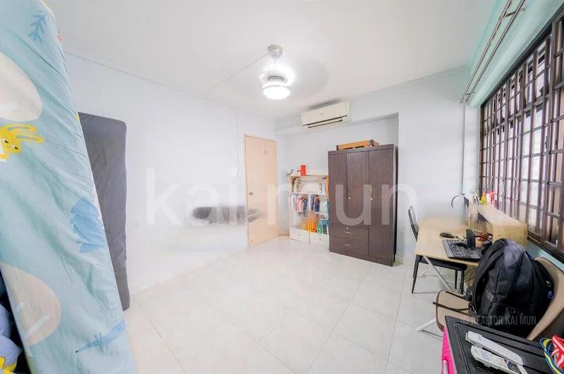 4 Room (4A) HDB for Sale in  719 Woodlands Avenue 6 - Image 6
